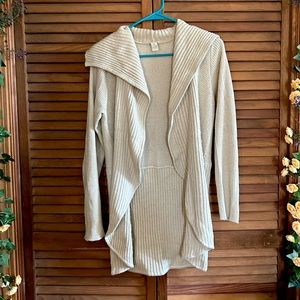 Chico’s Cream Long Sleeve Cardigan sz 0